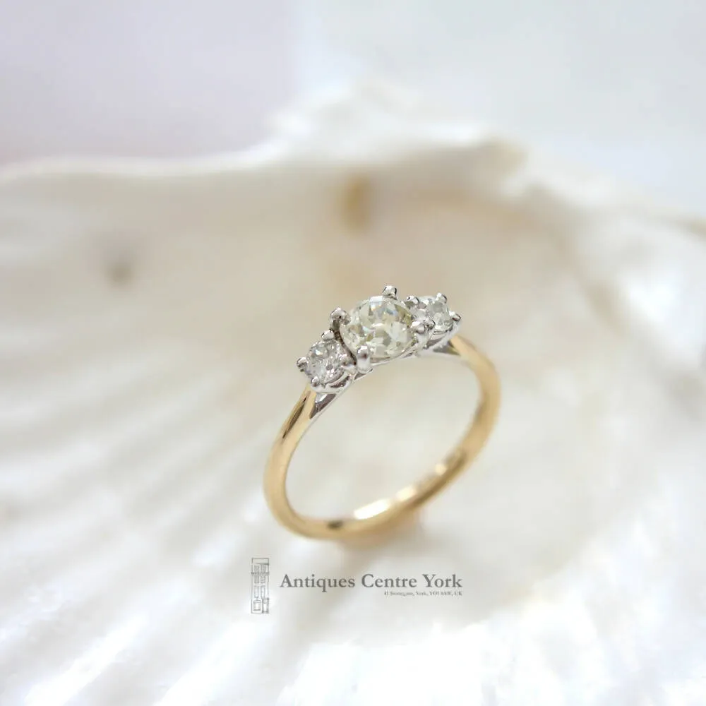 18ct Diamond Three Stone Ring 0.95ct