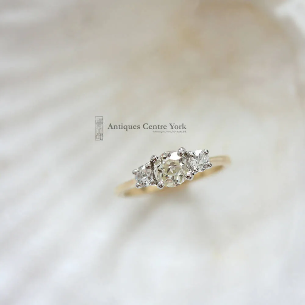 18ct Diamond Three Stone Ring 0.95ct