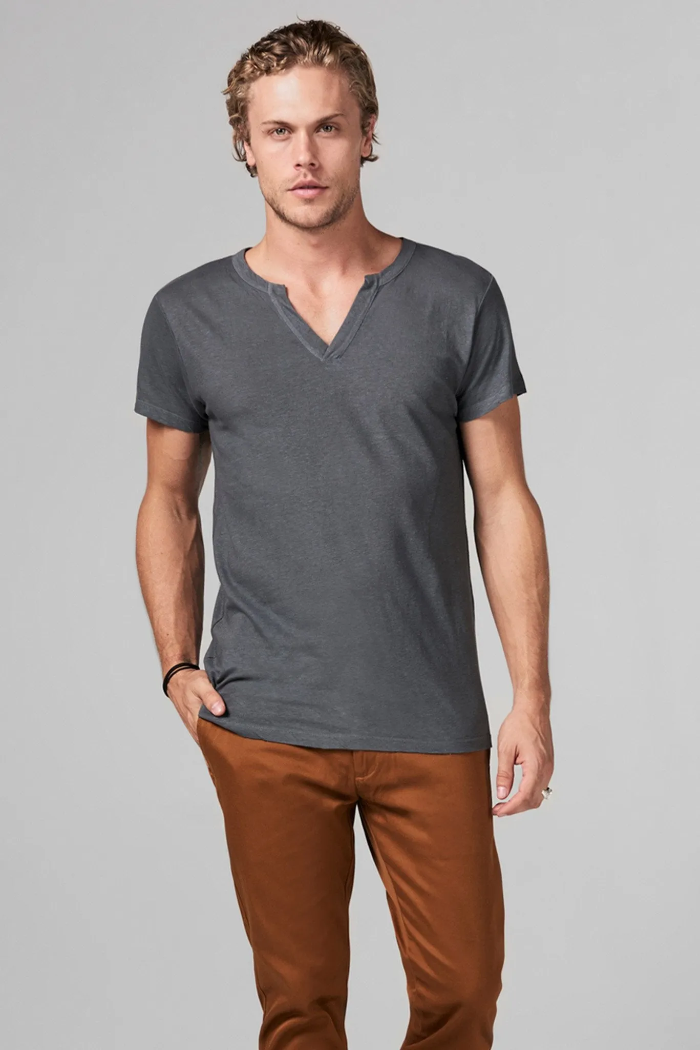 Men's Linen Blend Cross V-Neck Tee