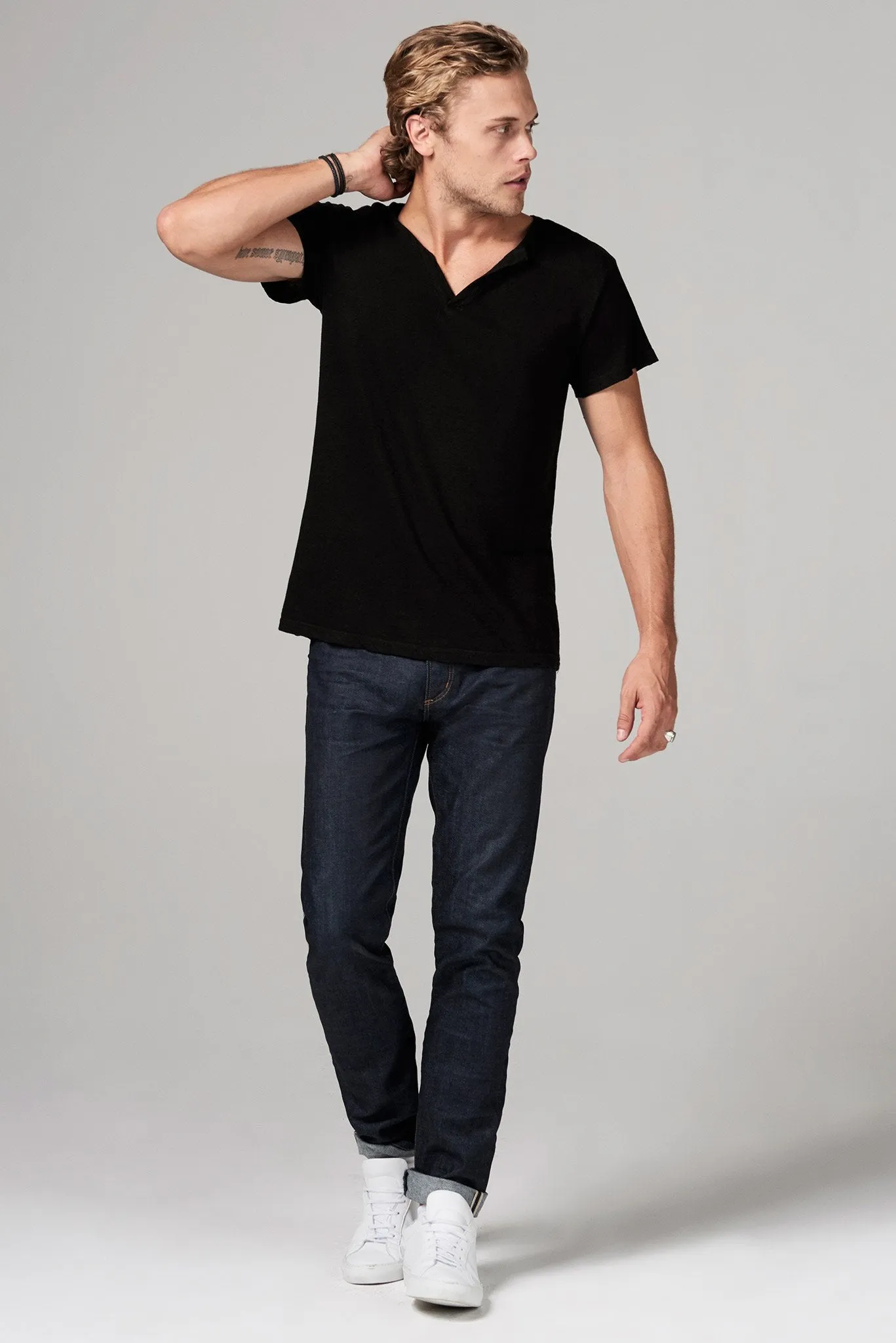 Men's Linen Blend Cross V-Neck Tee