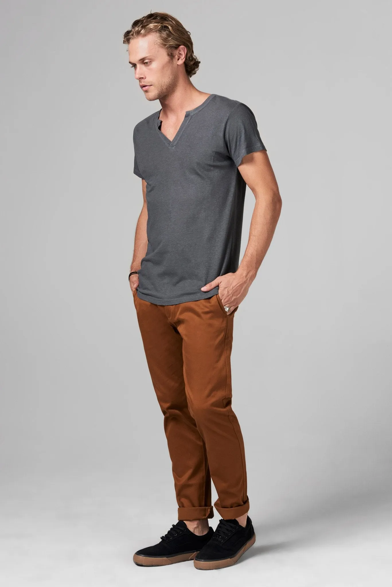 Men's Linen Blend Cross V-Neck Tee