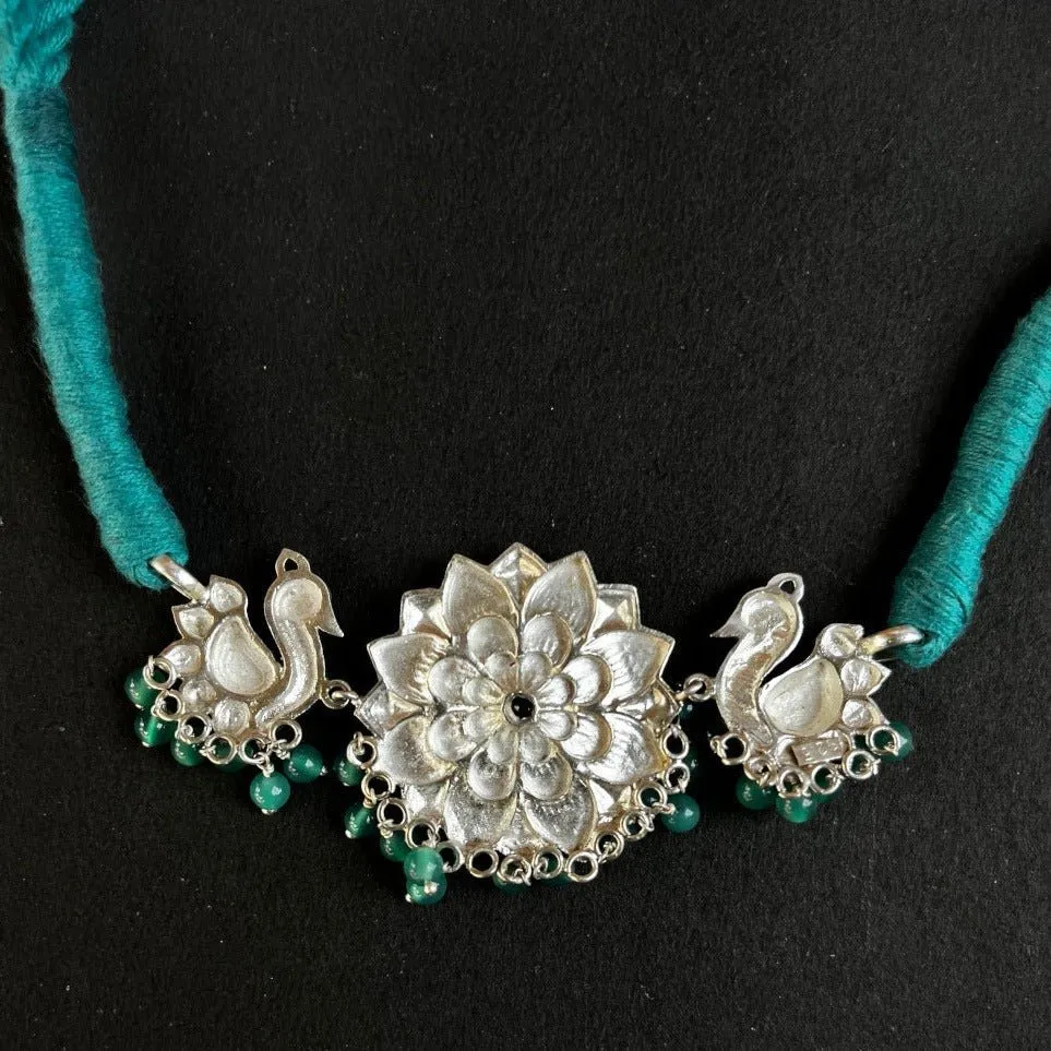Nazaqat Choker