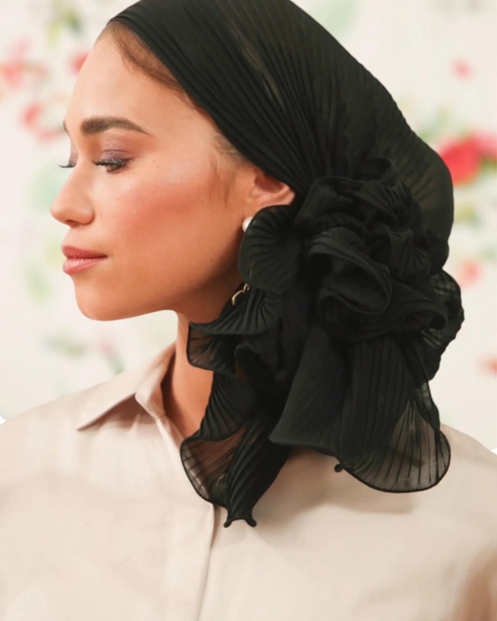 Rinati Lakel Black Pleated Scarf with Scrunchie